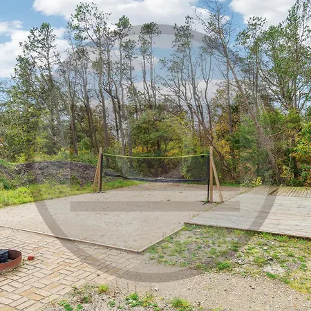 4 Bedroom Awesome In Дом отдыха Thyholm