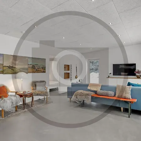 4 Bedroom Awesome In Ferienhaus