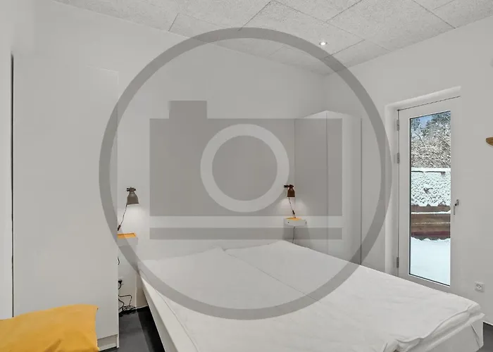 Nyaraló 4 Bedroom Awesome In